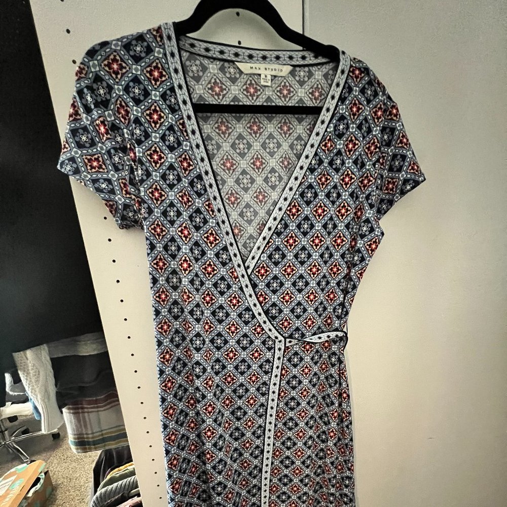 MAX STUDIO WRAP DRESS